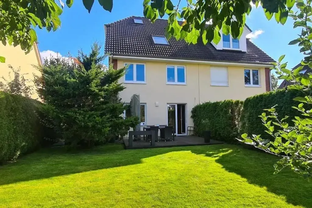 Modern Townhouse, Quiet And Close To The Centre. Berlin