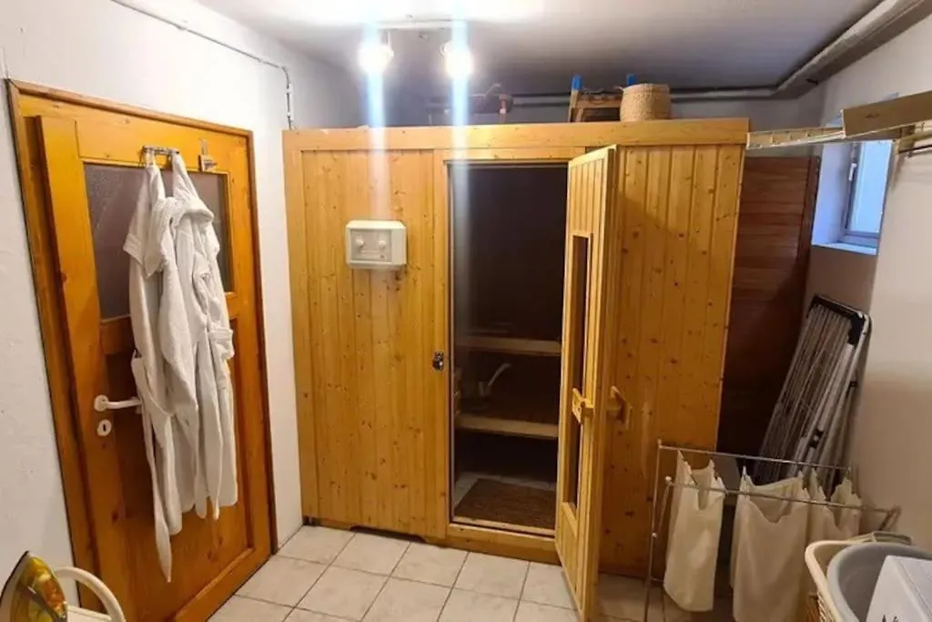 Modern Townhouse, Quiet And Close To The Centre. 柏林 度假居