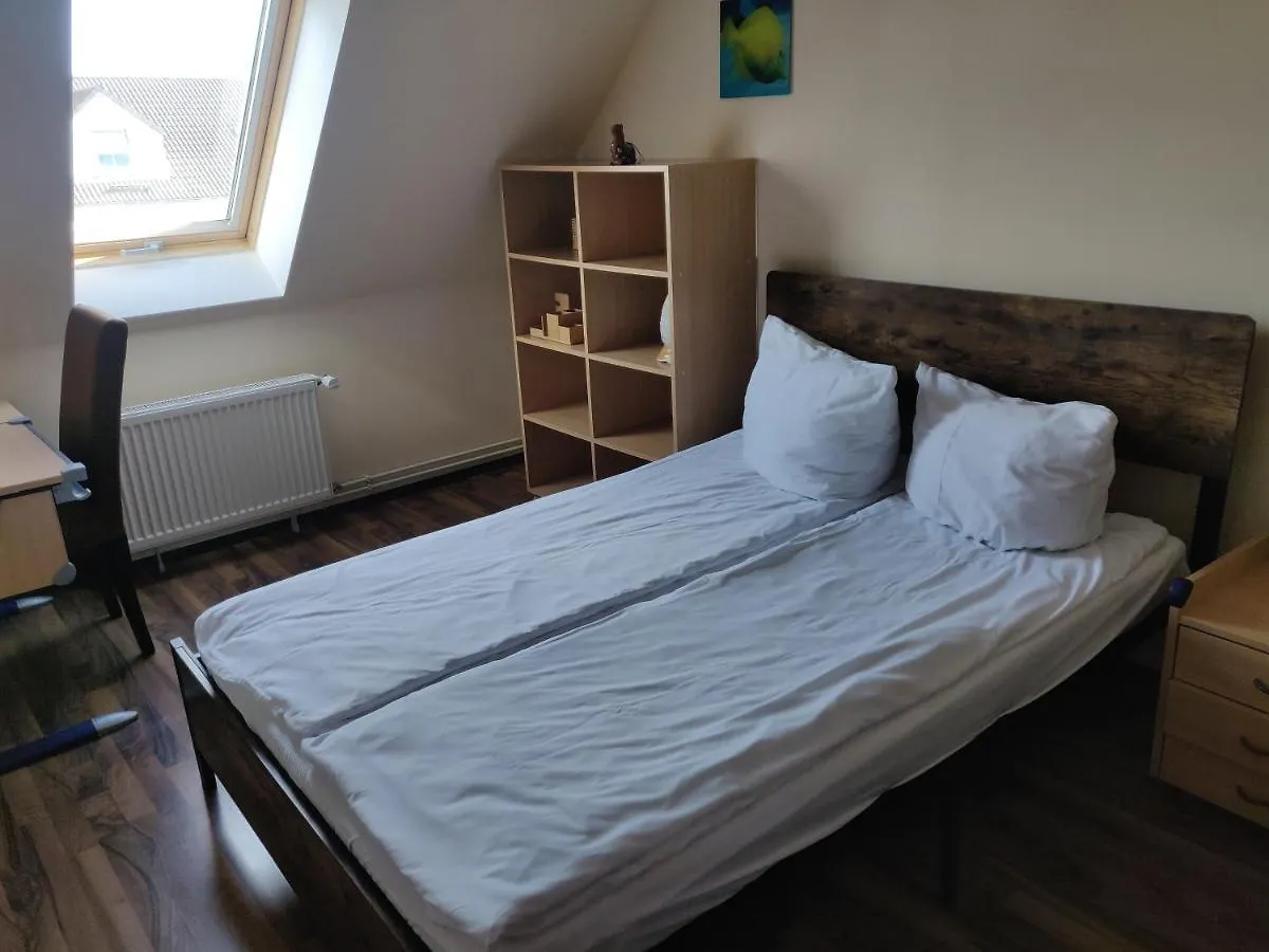 Nyaraló Modern Townhouse, Quiet And Close To The Centre. Berlin